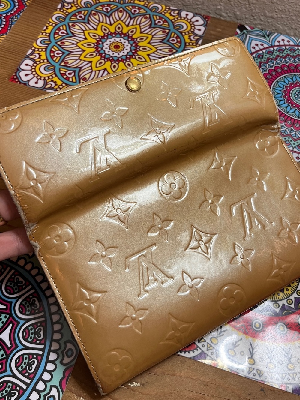 Louis Vuitton Vernis Monogram Shiny Golden Wallet project authentic - Picture 2 of 16